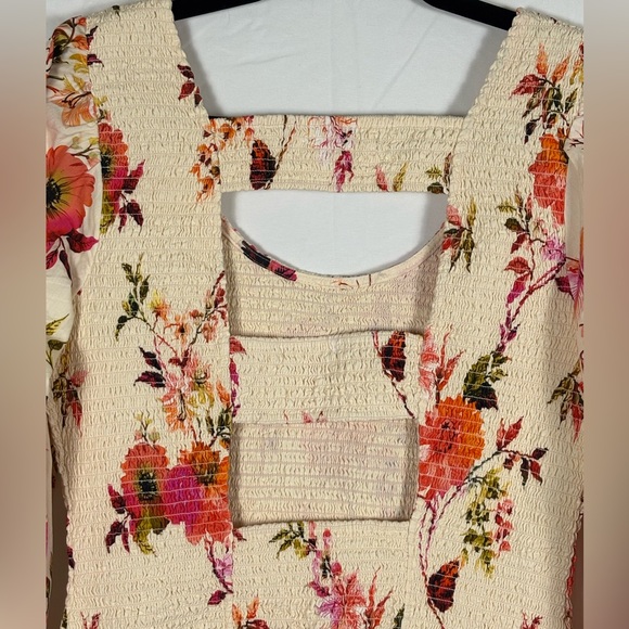 By Anthropologie Top Smocked Peplum Floral Cream Pink - M - Picture 9 of 13